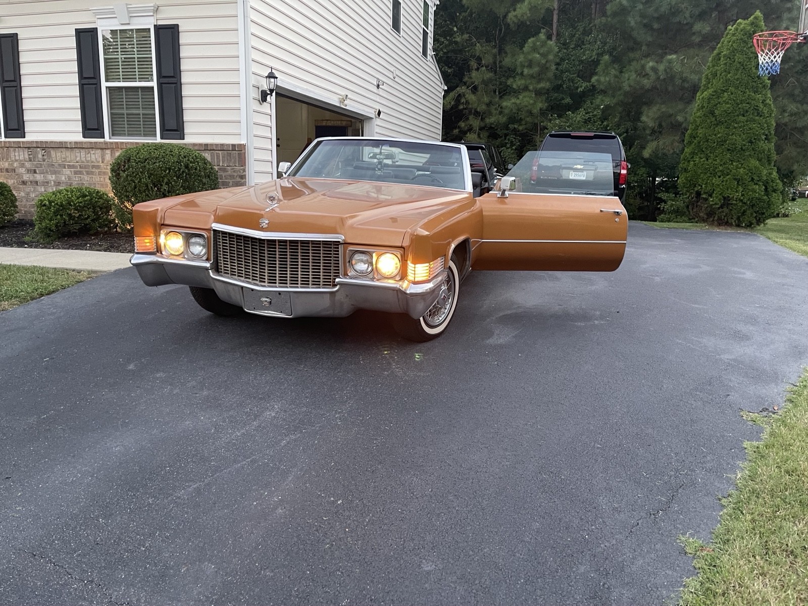Cadillac-DeVille-1970-3