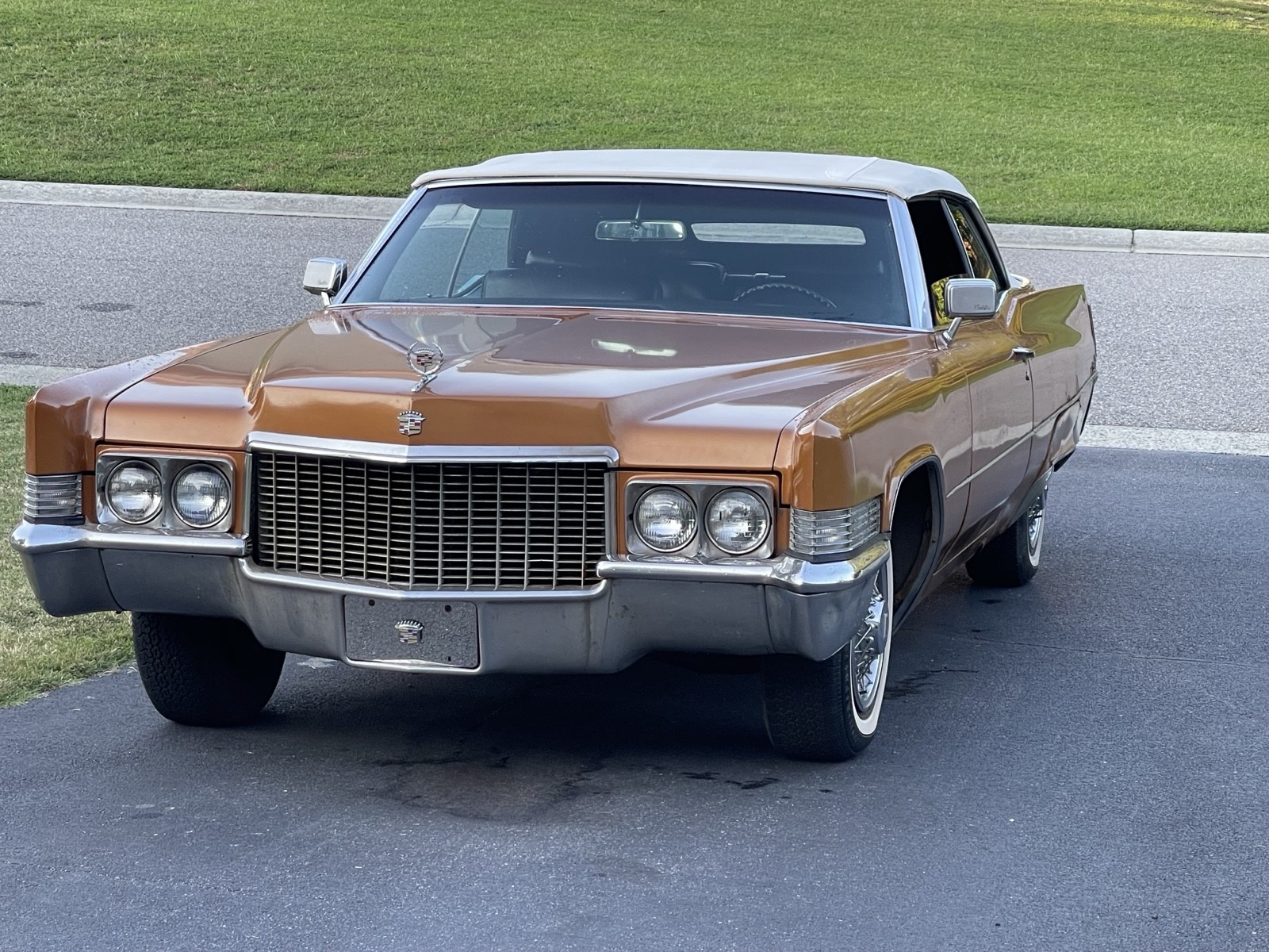 Cadillac-DeVille-1970