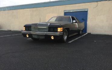 Cadillac-DeVille-1974-Coupe-24