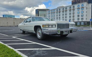 Cadillac-DeVille-1976-Coupe-3