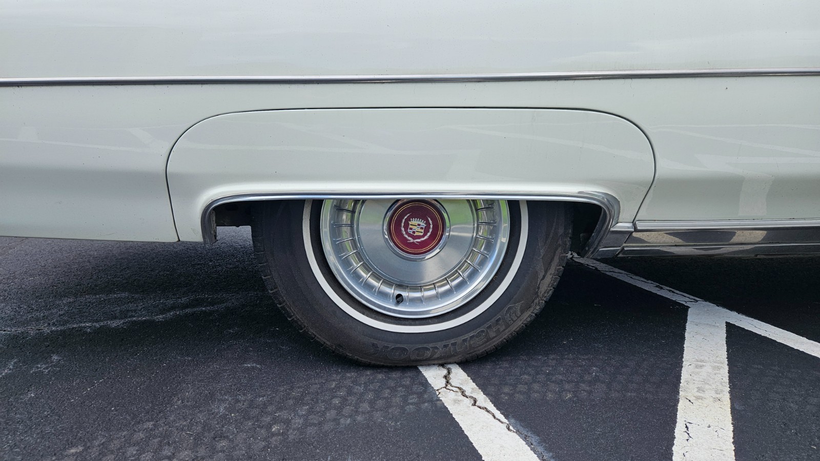 Cadillac-DeVille-1976-Coupe-5