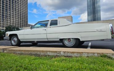 Cadillac-DeVille-1976-Coupe-8