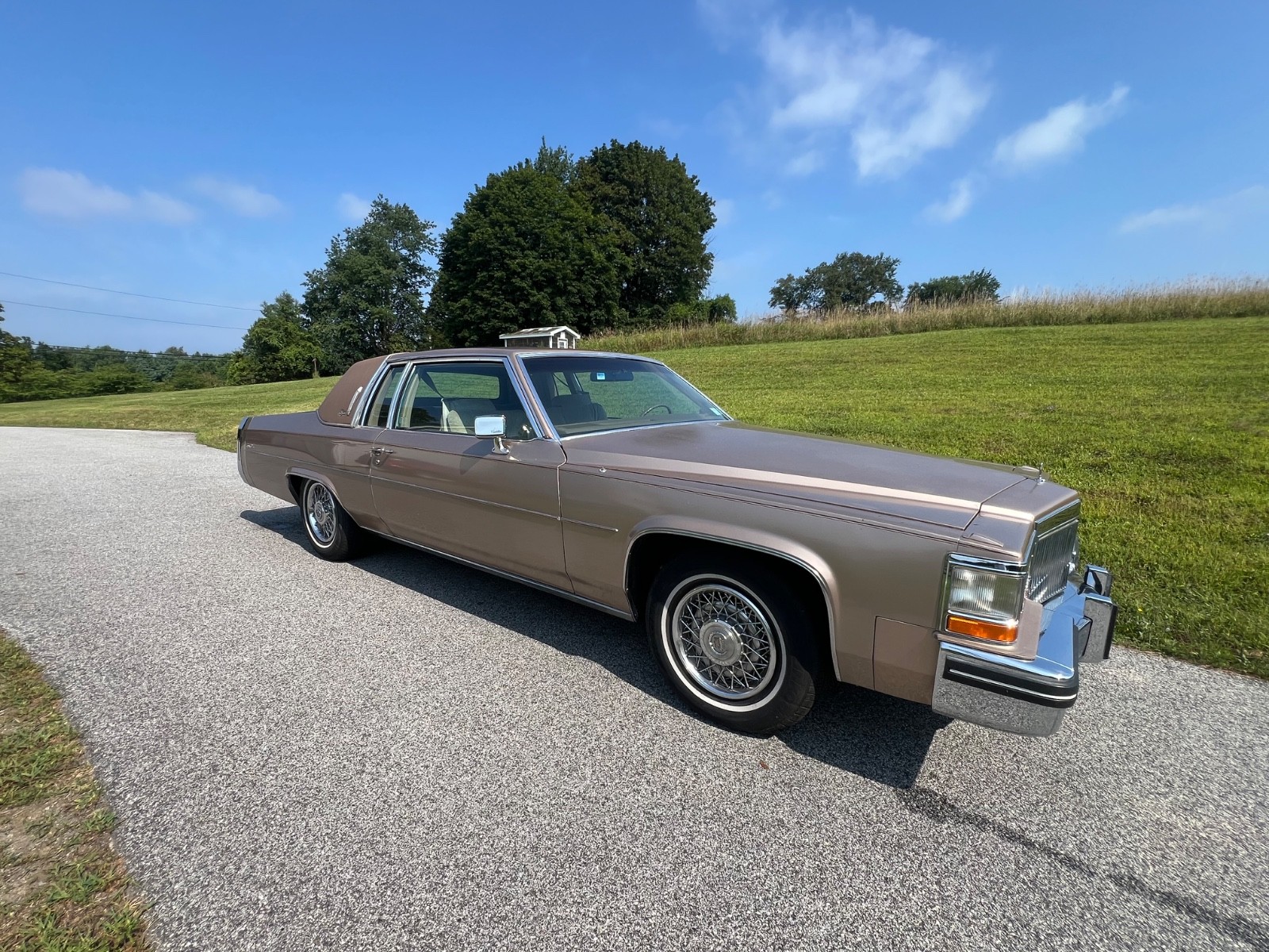 Cadillac-DeVille-1980-Coupe-2