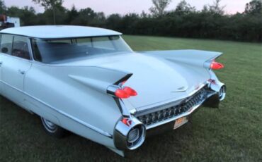 Cadillac-Deville-1959-white-teal-3