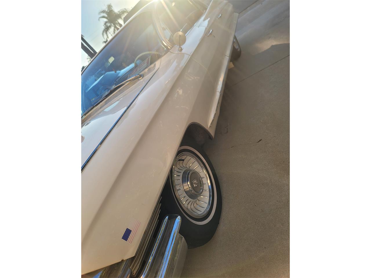 Cadillac-Deville-1961-White-Black-14