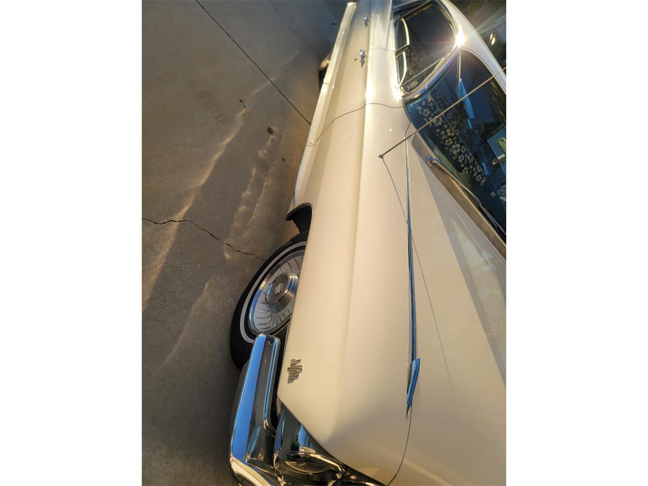 Cadillac-Deville-1961-White-Black-17