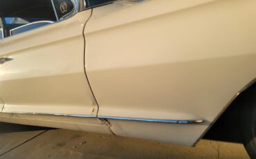 Cadillac-Deville-1961-White-Black-18