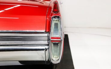 Cadillac-Deville-1964-Firemist-Red-Black-Leather-47