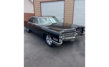 Cadillac-Deville-1966-Black-White