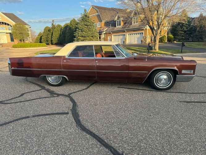 Cadillac-Deville-1966-Brown-Brown-4