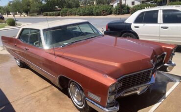 Cadillac-Deville-1967-Regent-Maroon-Ivory-1