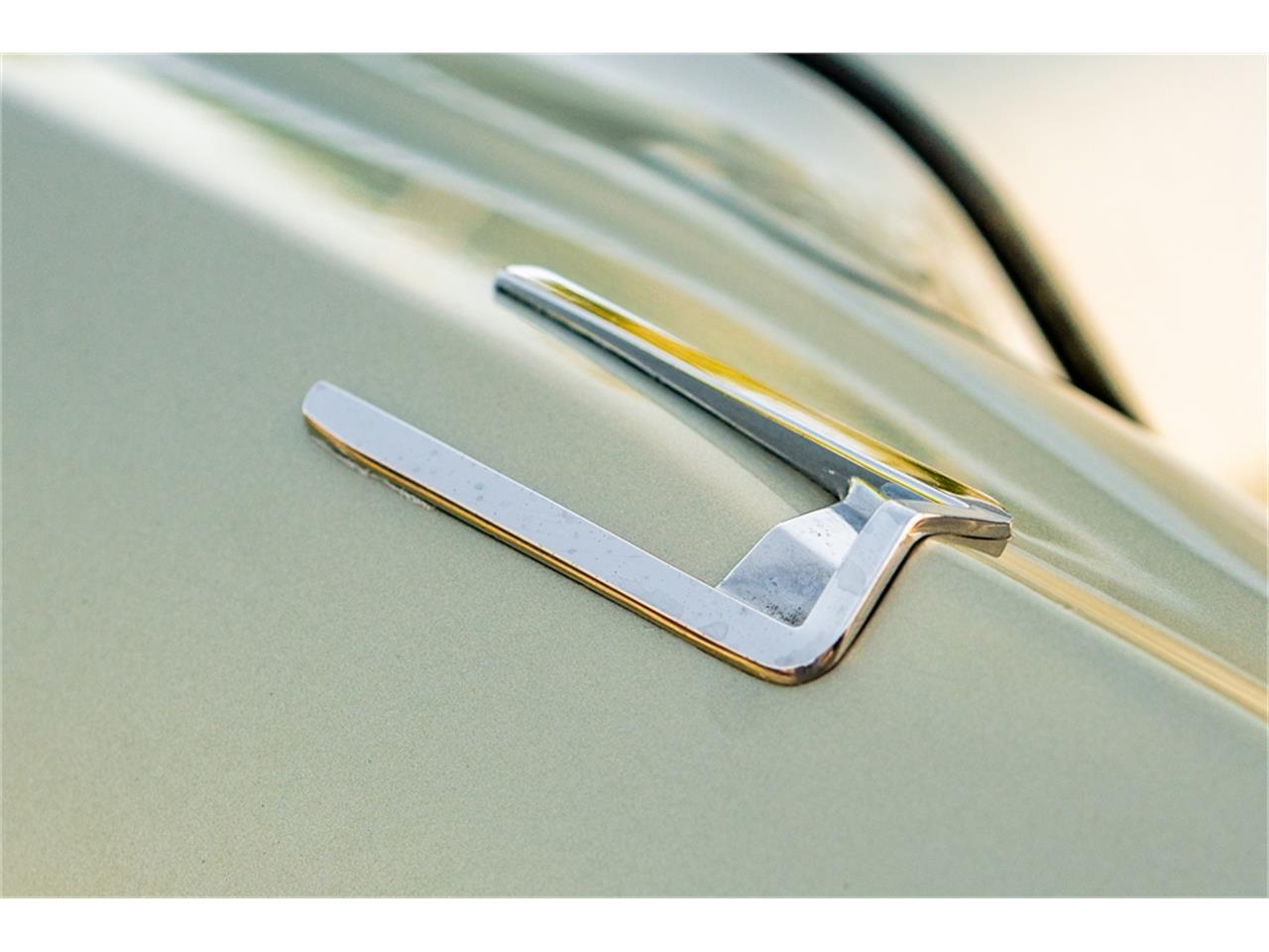 Cadillac-Deville-1968-Beige-Cream-16