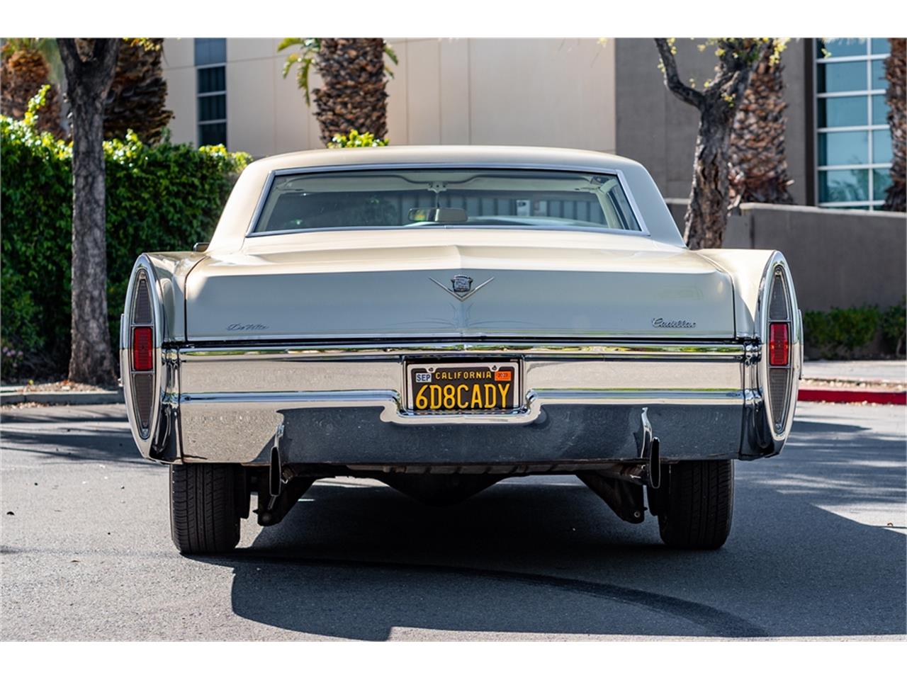Cadillac-Deville-1968-Beige-Cream-22