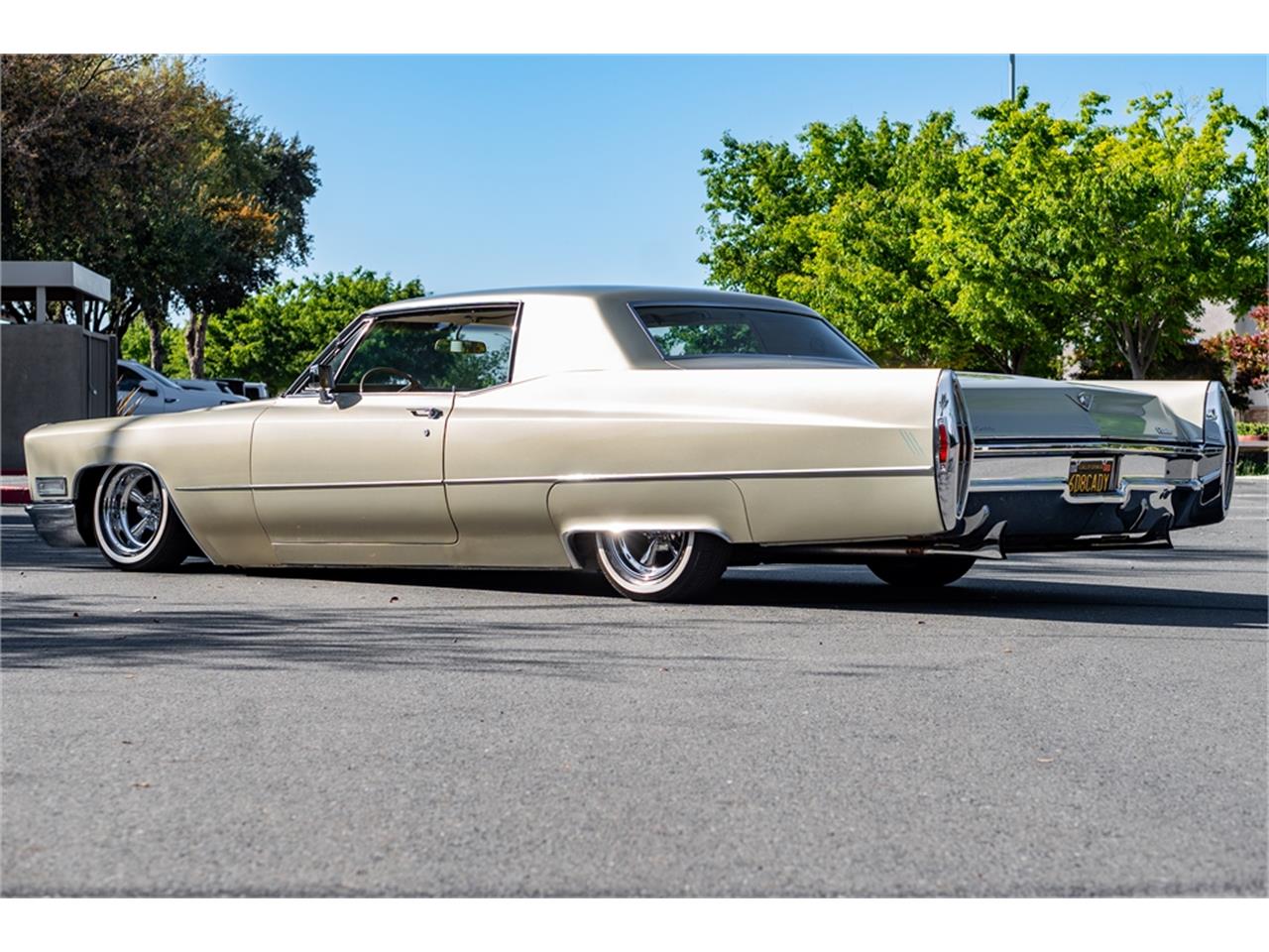 Cadillac-Deville-1968-Beige-Cream-24
