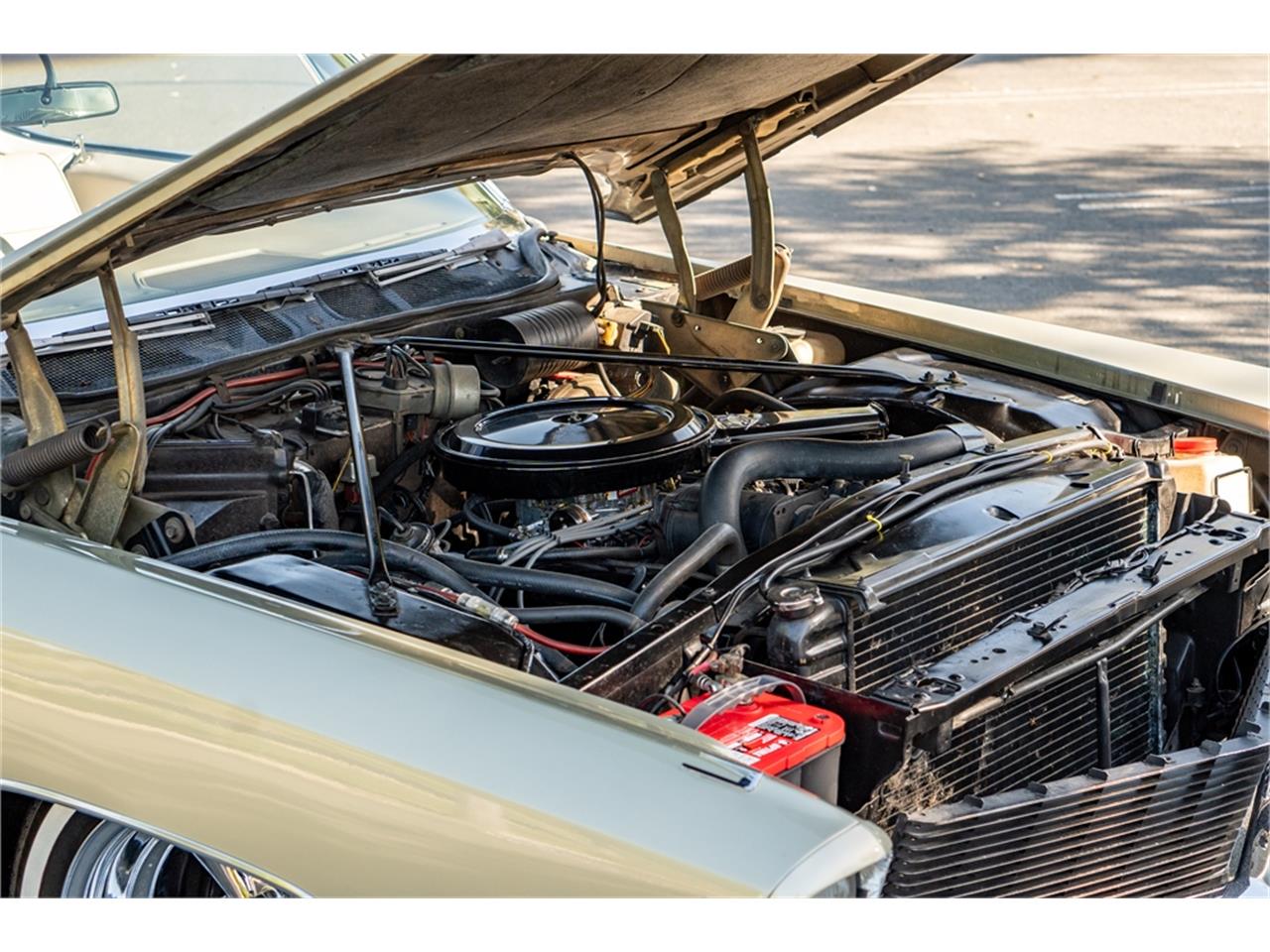 Cadillac-Deville-1968-Beige-Cream-27