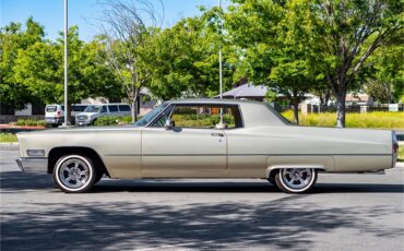 Cadillac-Deville-1968-Beige-Cream-30