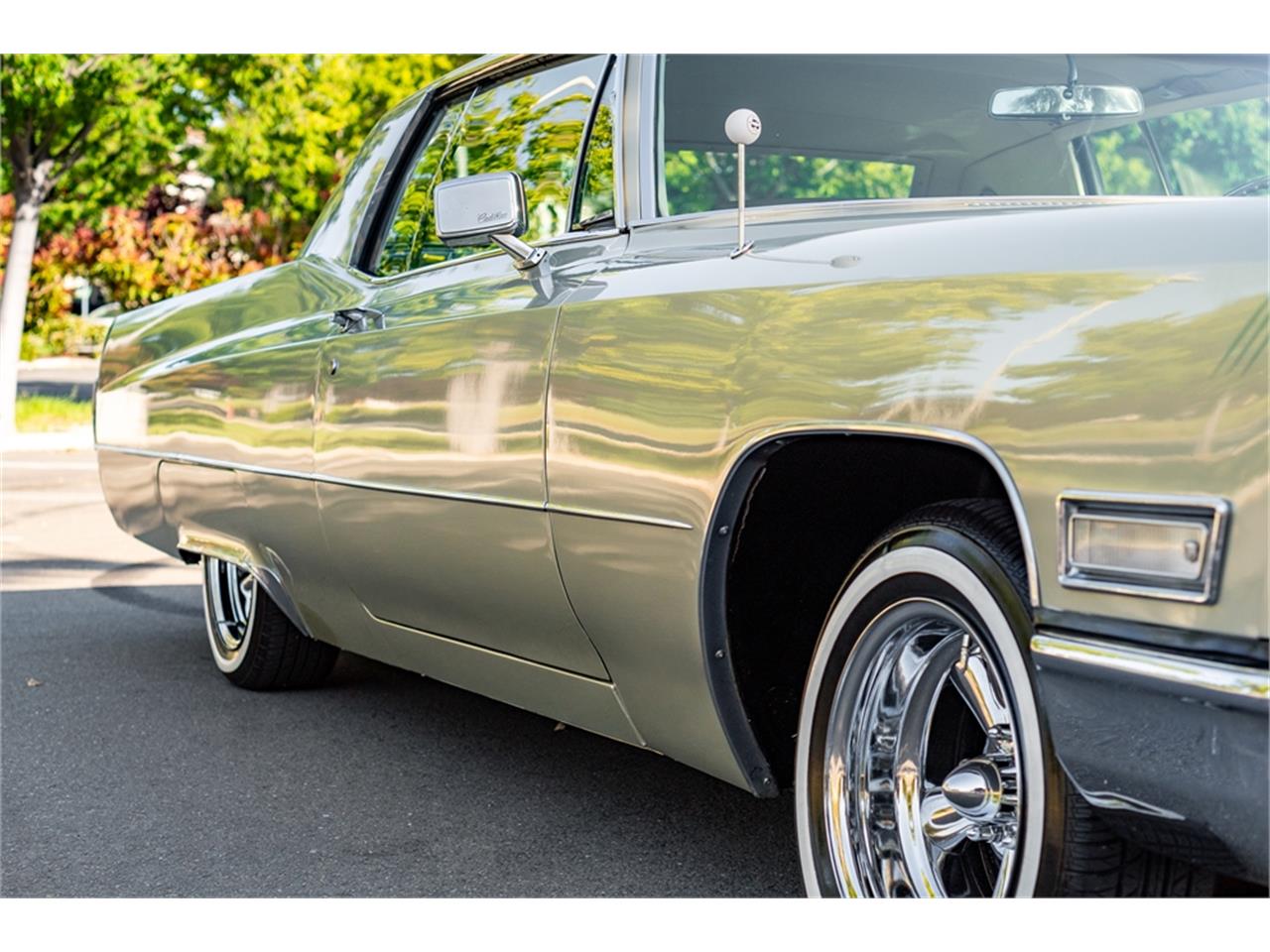 Cadillac-Deville-1968-Beige-Cream-40