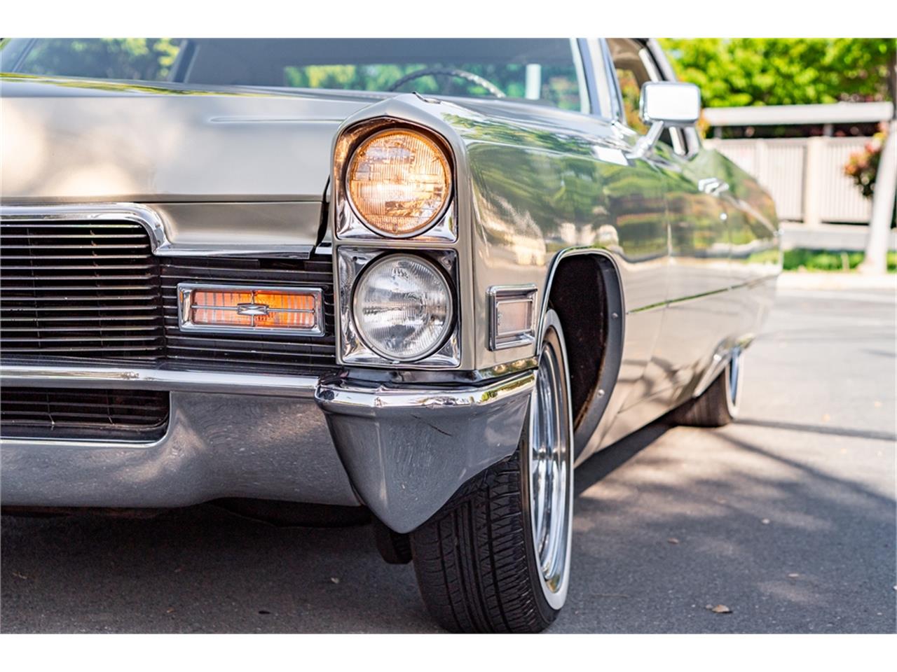 Cadillac-Deville-1968-Beige-Cream-42