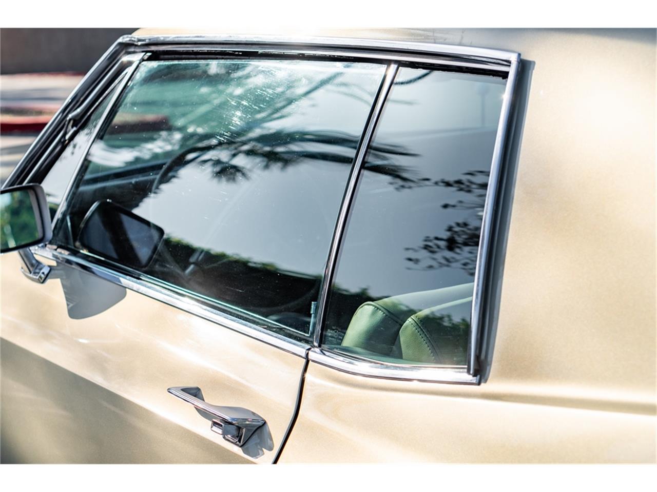 Cadillac-Deville-1968-Beige-Cream-45
