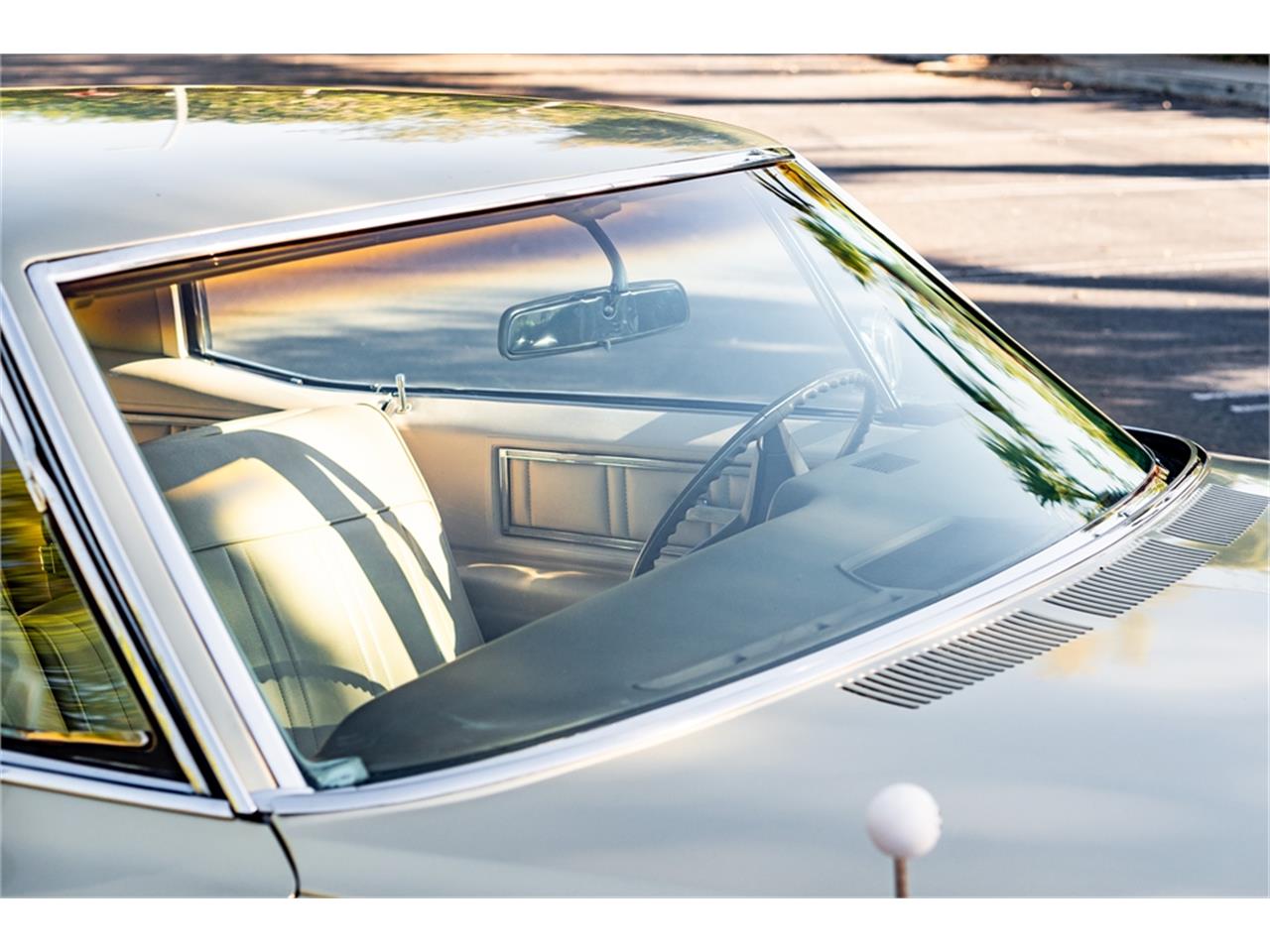 Cadillac-Deville-1968-Beige-Cream-46