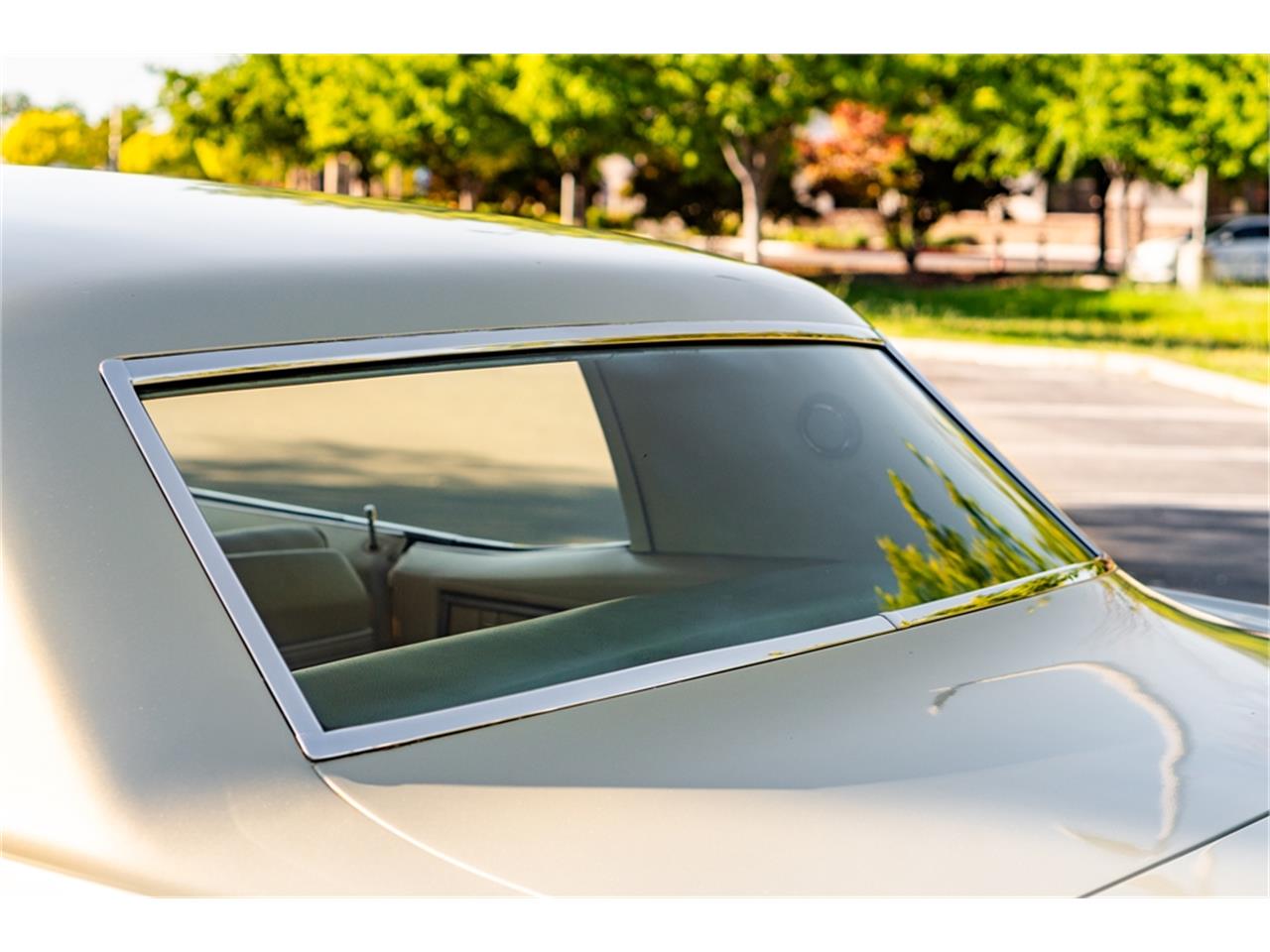 Cadillac-Deville-1968-Beige-Cream-48