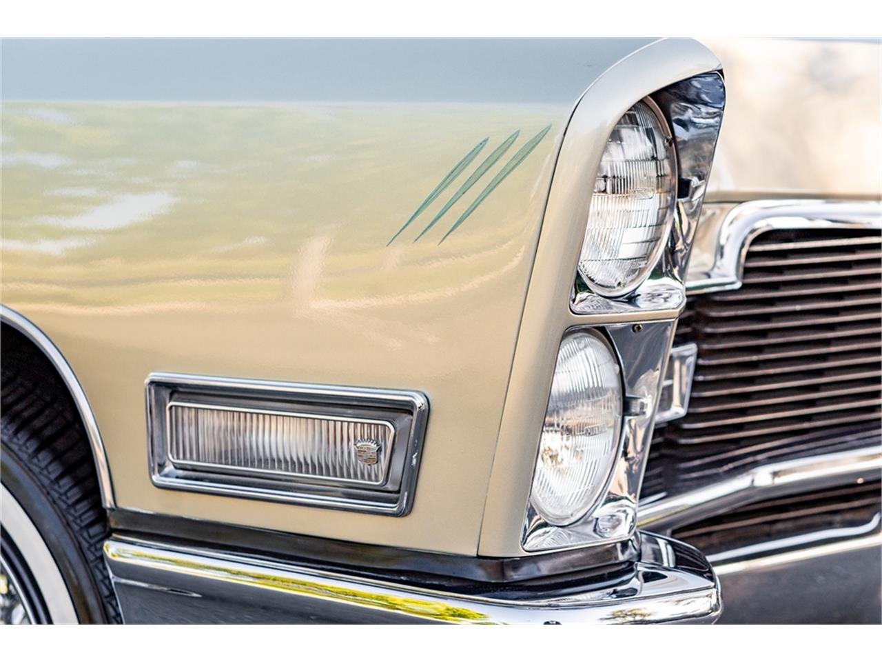 Cadillac-Deville-1968-Beige-Cream-52