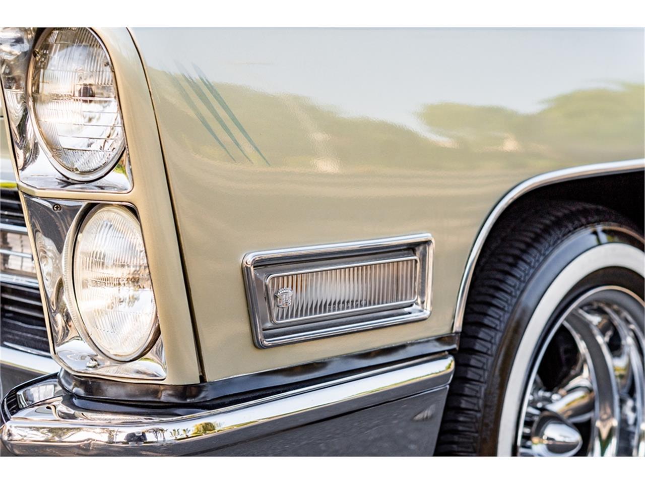 Cadillac-Deville-1968-Beige-Cream-53