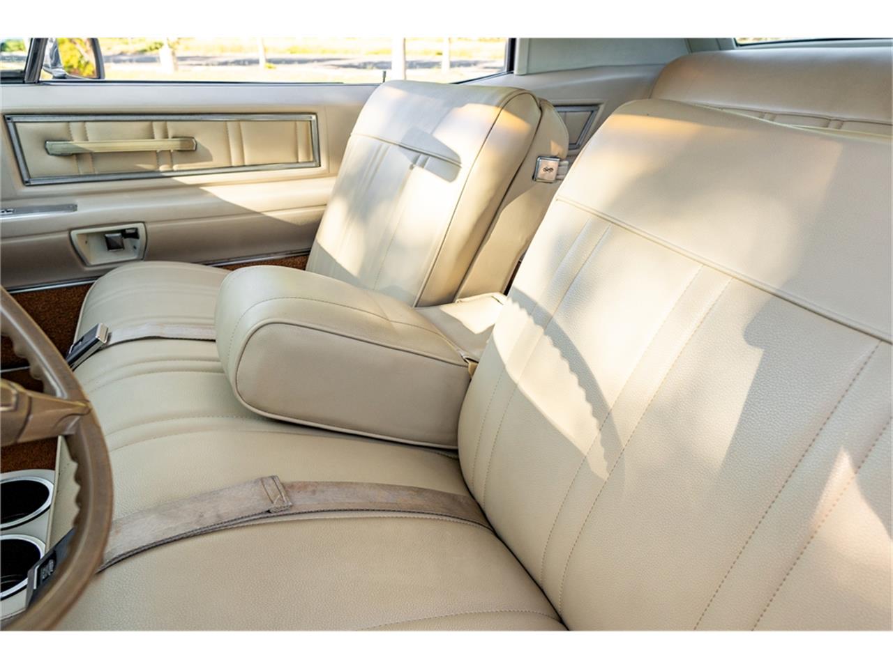 Cadillac-Deville-1968-Beige-Cream-68
