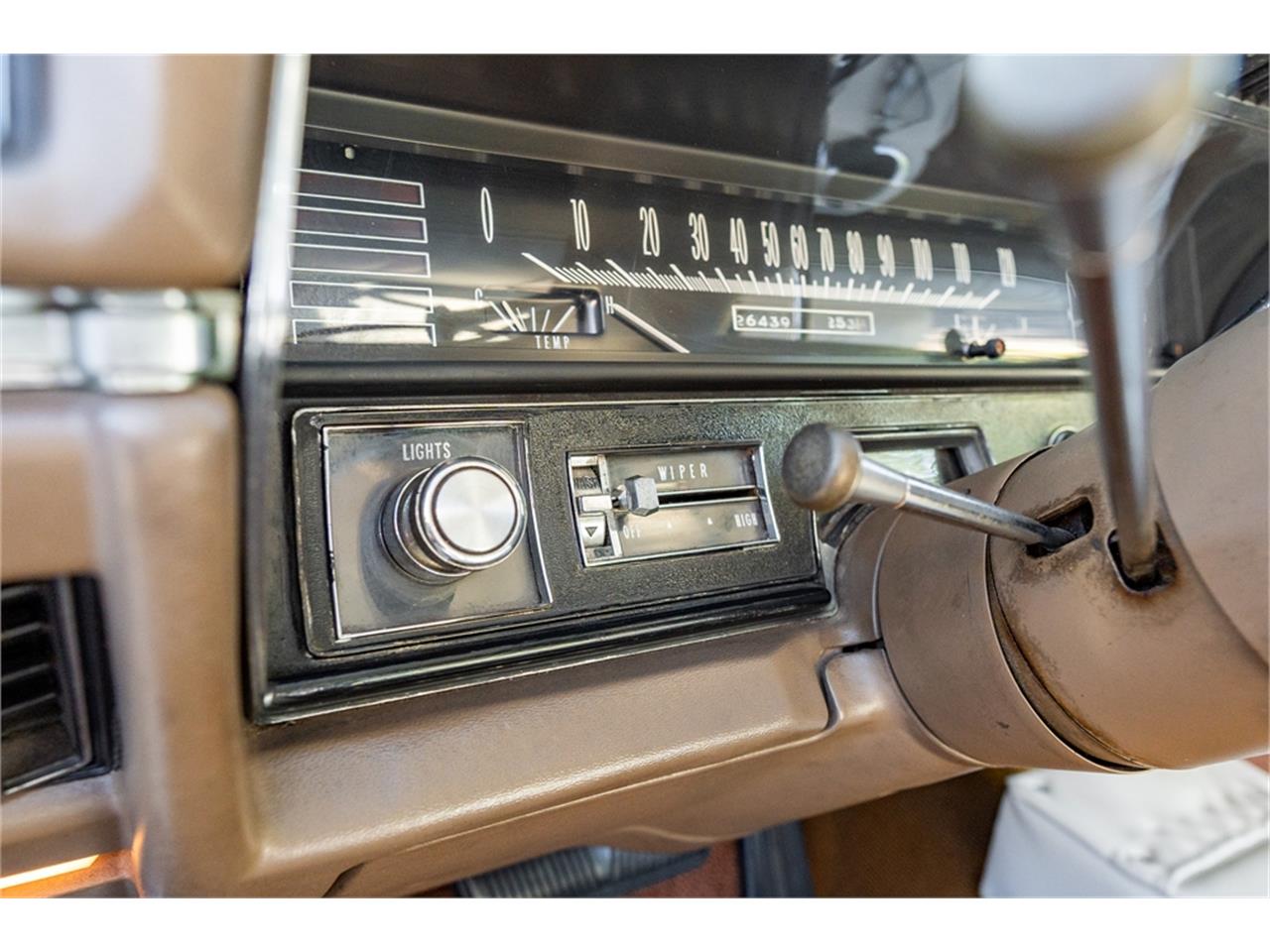 Cadillac-Deville-1968-Beige-Cream-69
