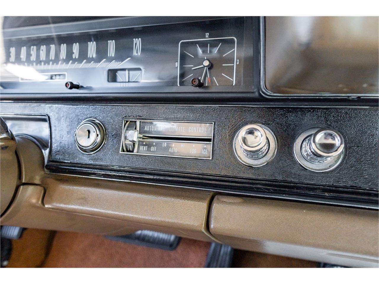 Cadillac-Deville-1968-Beige-Cream-70