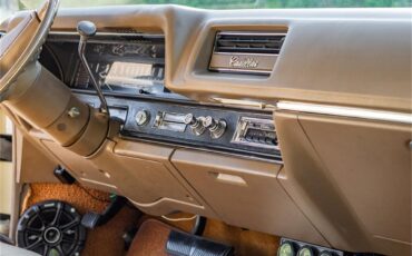 Cadillac-Deville-1968-Beige-Cream-72