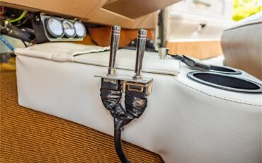 Cadillac-Deville-1968-Beige-Cream-74