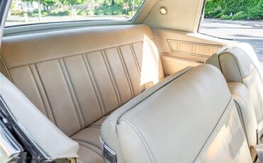 Cadillac-Deville-1968-Beige-Cream-81