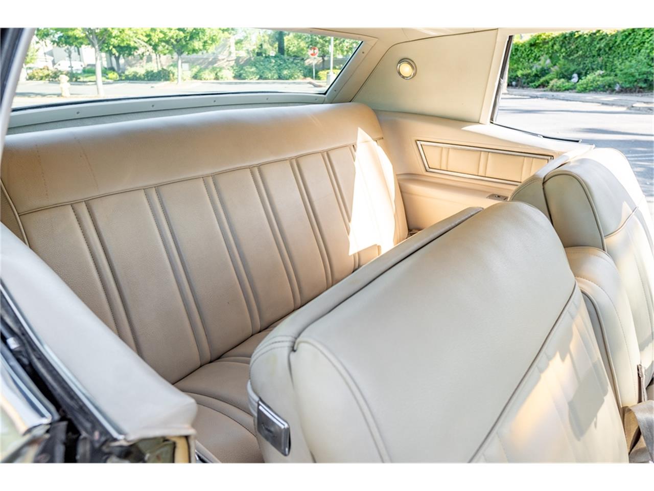 Cadillac-Deville-1968-Beige-Cream-81