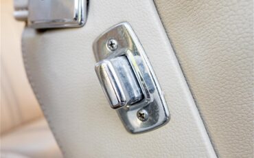 Cadillac-Deville-1968-Beige-Cream-83