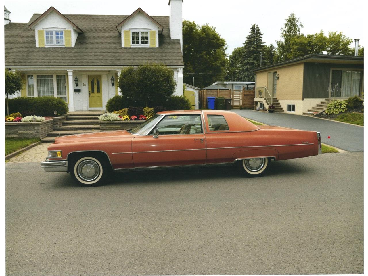Cadillac-Deville-1975-Burnt-Orange-Burnt-orangeBeige-3