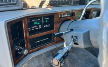 Cadillac-Deville-1988-11