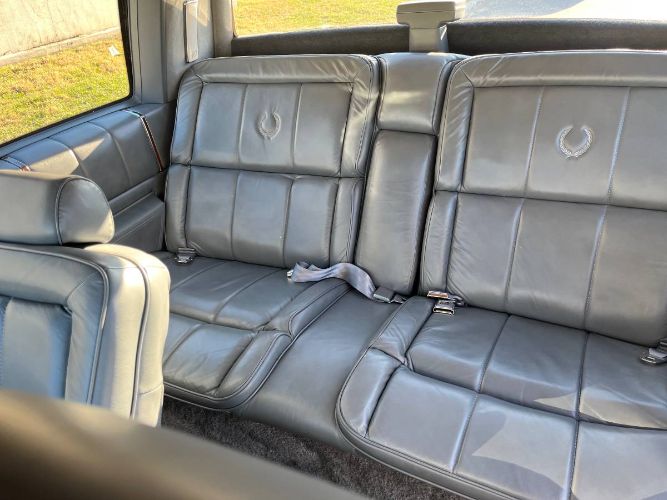 Cadillac-Deville-1988-8