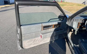 Cadillac-Deville-1988-9