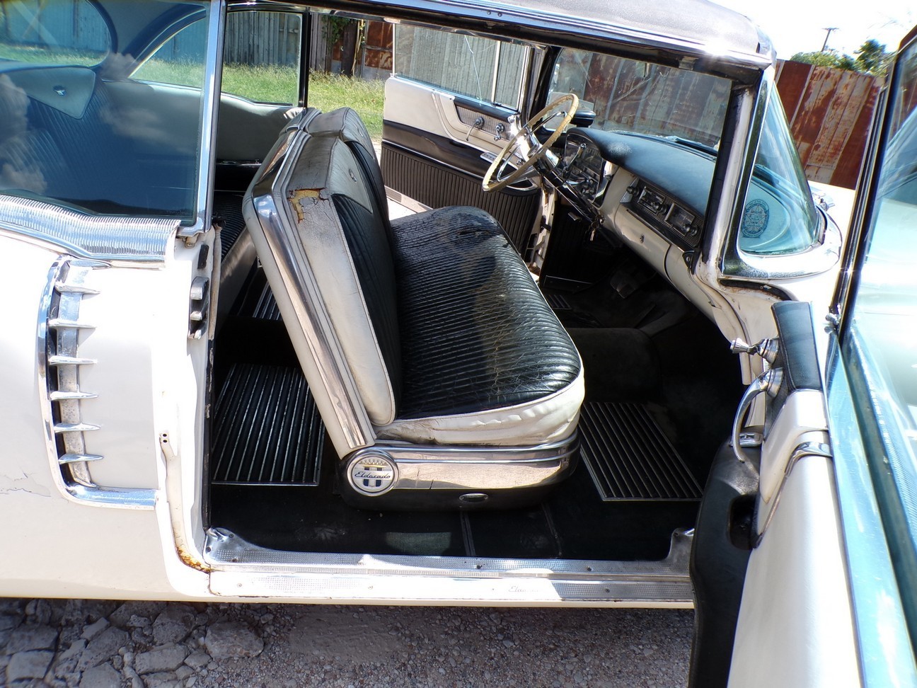 Cadillac-Eldorado-1956-Coupe-11