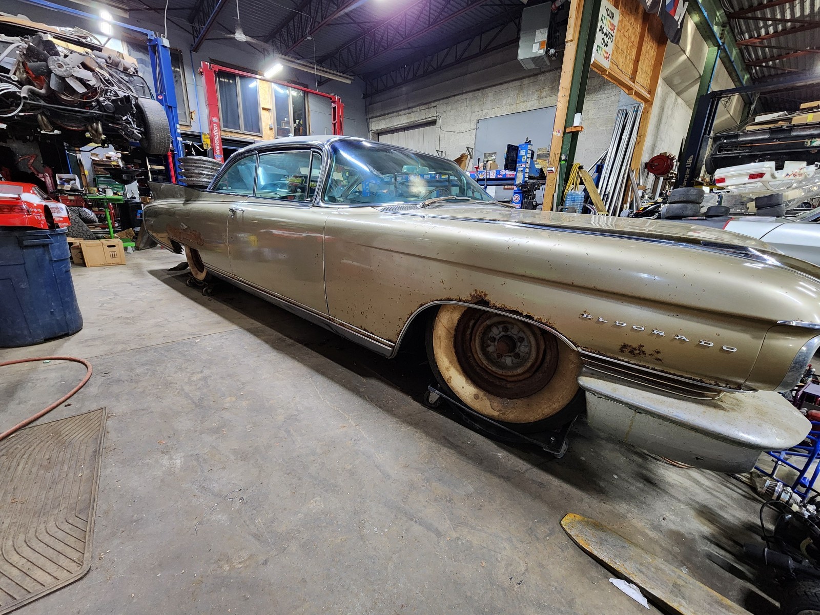 Cadillac-Eldorado-1960-3