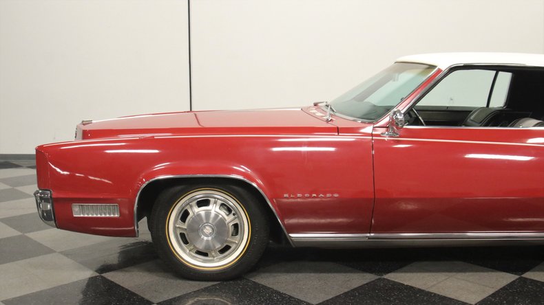 Cadillac-Eldorado-1967-Flamenco-Red-Black-and-White-32