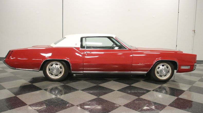 Cadillac-Eldorado-1967-Flamenco-Red-Black-and-White-35