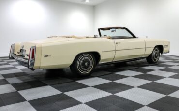 Cadillac-Eldorado-1976-Yellow-Yellow-10