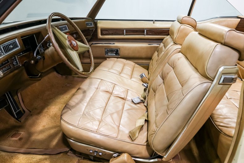 Cadillac-Eldorado-1976-Yellow-Yellow-17