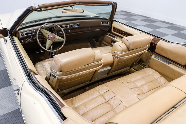 Cadillac-Eldorado-1976-Yellow-Yellow-21
