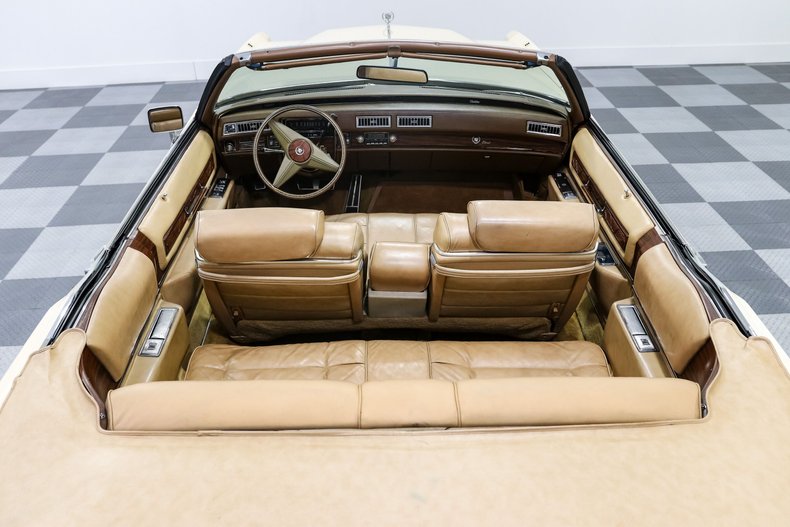Cadillac-Eldorado-1976-Yellow-Yellow-22