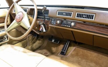 Cadillac-Eldorado-1976-Yellow-Yellow-24
