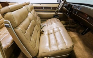 Cadillac-Eldorado-1976-Yellow-Yellow-25
