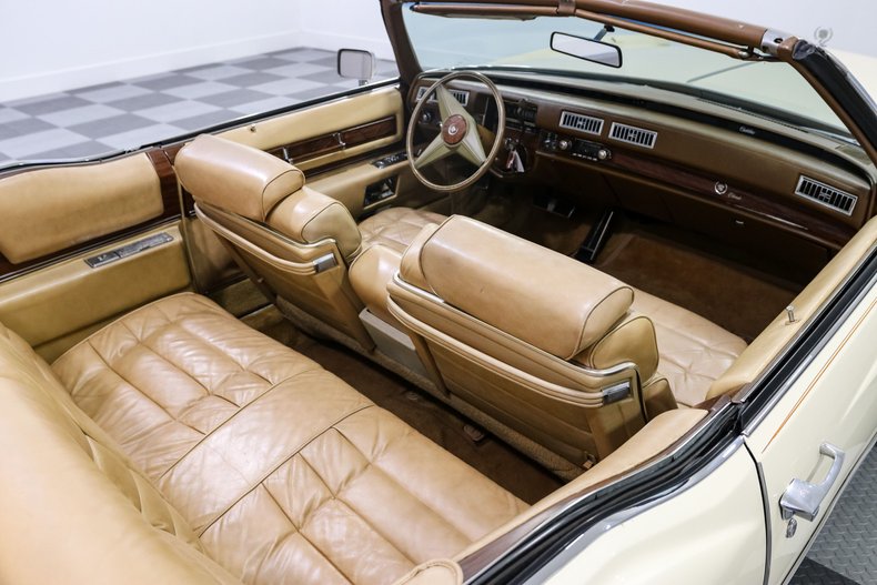 Cadillac-Eldorado-1976-Yellow-Yellow-27